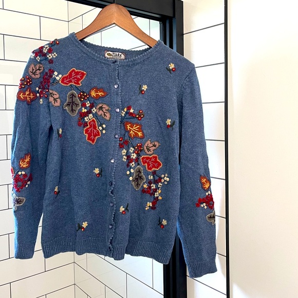 Vintage Autumn 🍂 Embroidered Cardigan - Picture 1 of 4